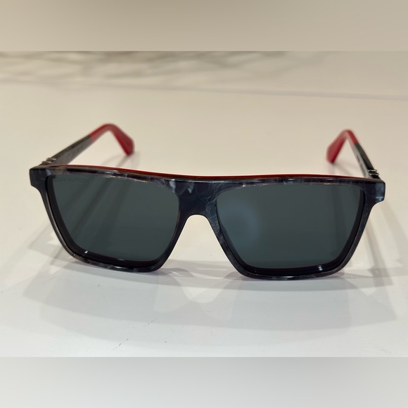 Authentic Louis Vuitton sunglasses - Portland Anthracite - unisex - Picture 4 of 10